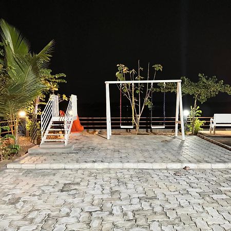 The Backwater Homestay ウドゥピ エクステリア 写真