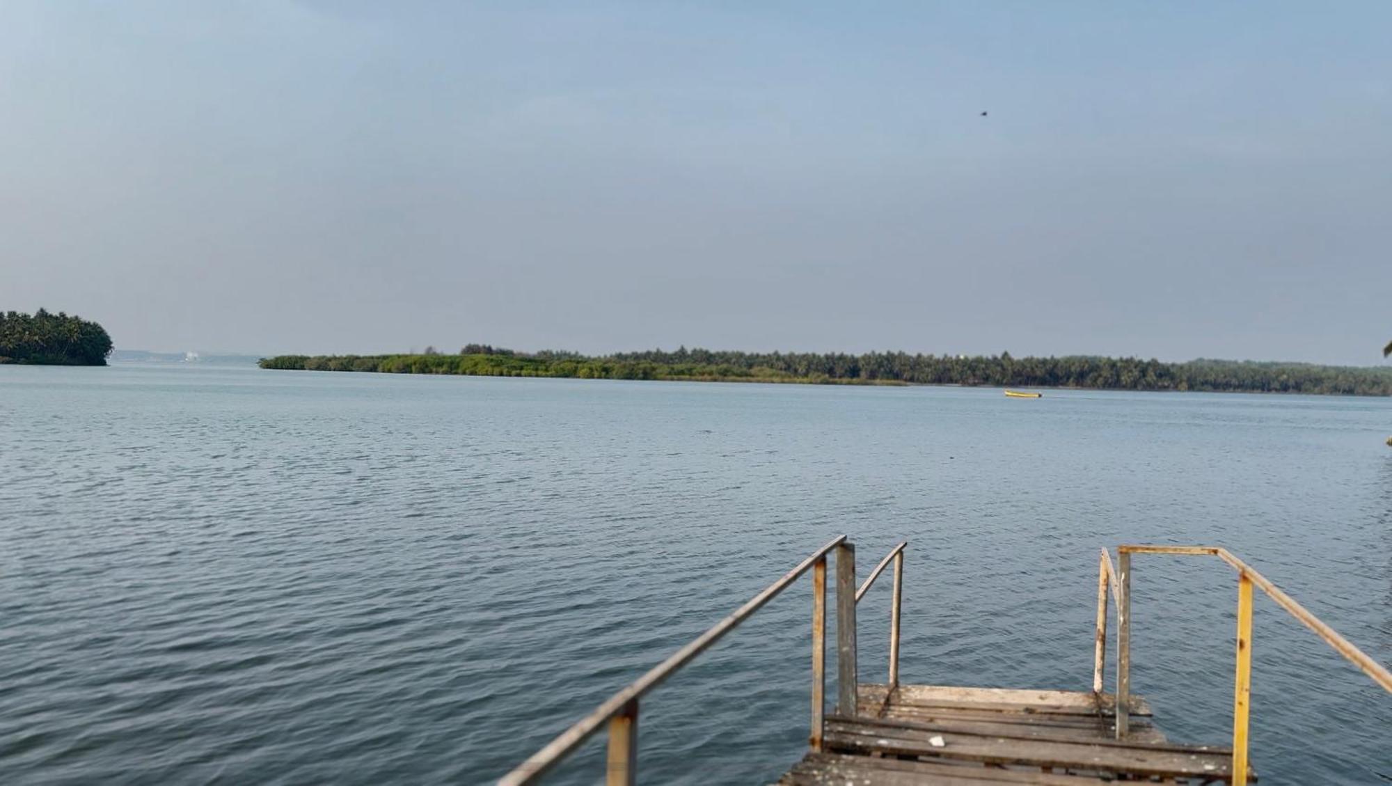 The Backwater Homestay ウドゥピ エクステリア 写真
