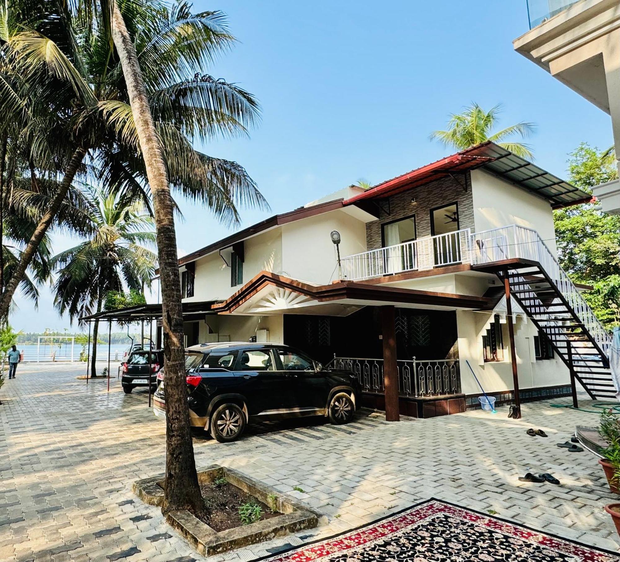 The Backwater Homestay ウドゥピ エクステリア 写真